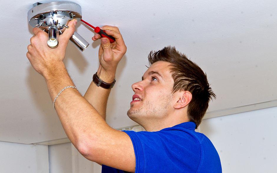 recherche électricien bâtiment Levallois-Perret